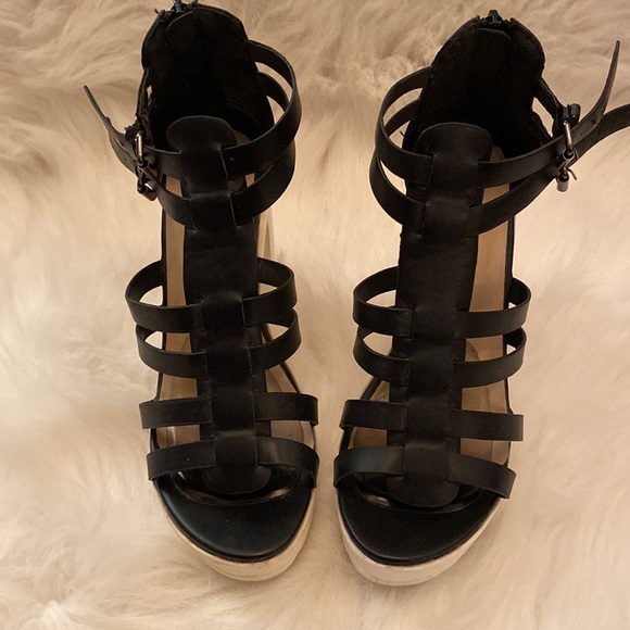 Black Platform Sandal Pumps - Picture 3 of 9